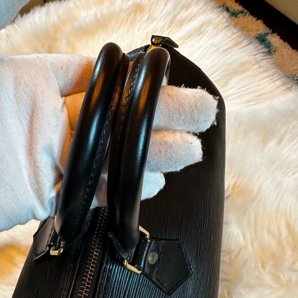 💎✨Authentic✨ Louis Vuitton Black Epi Leather Speedy 30 Satchel Bag - Picture 9 of 16